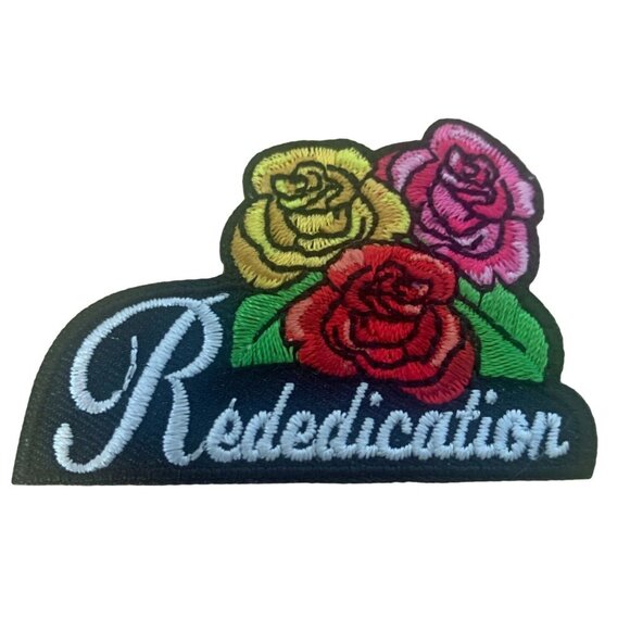 Girl REDEDICATION Roses Ceremony Fun Patches Crest Badge SCOUTS GUIDE night - Picture 2 of 6